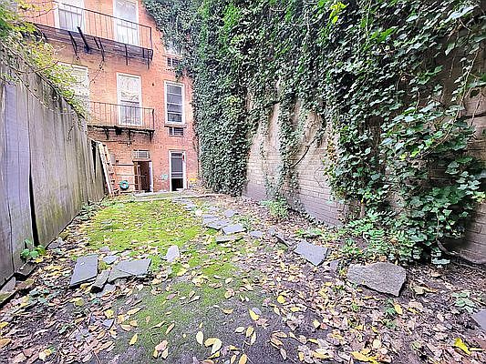4th image of 421 W 56th St APT 1C