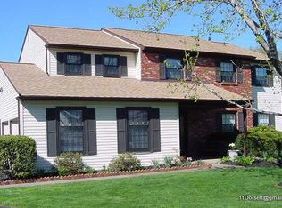 11 Dorsett Cir, Warminster, PA 18974