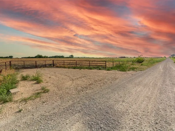 20.905 County Road 3205, Dodd City, TX 75438