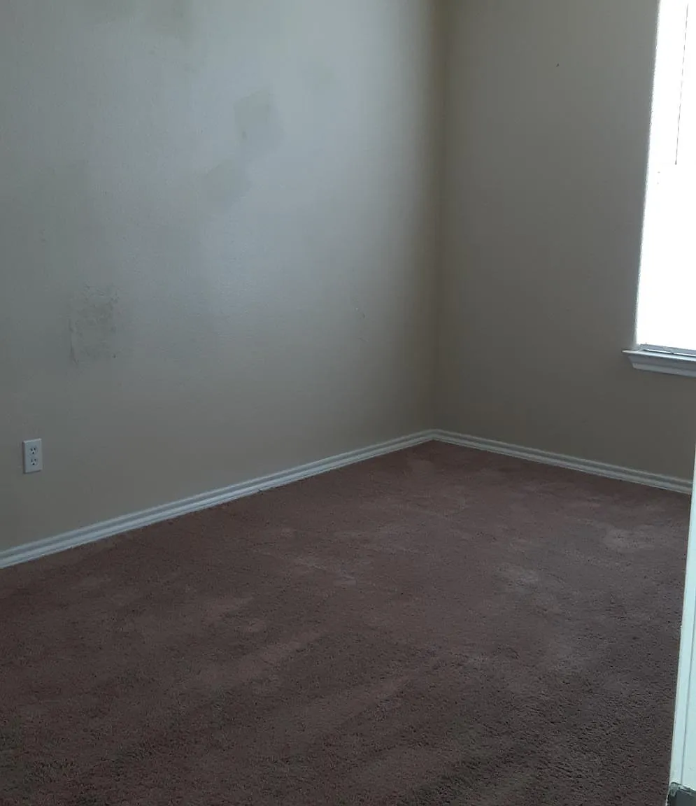 3 bed, 2.5 bath, 1554 sqft, $2,000 — Photo 4