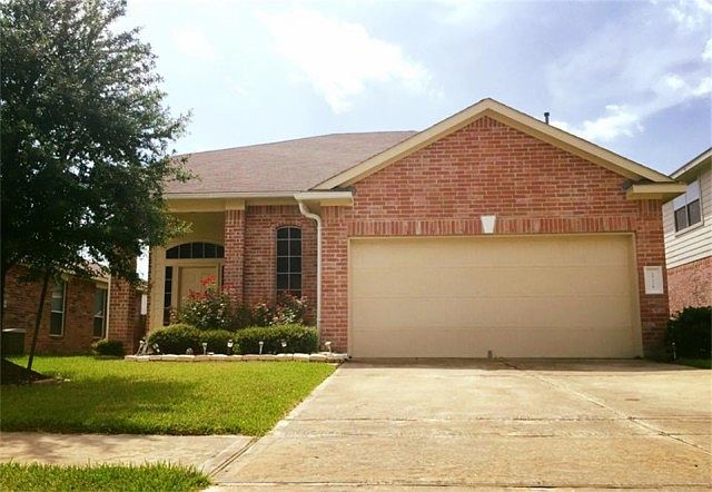 1st image of 10126 Driftwood Park Dr