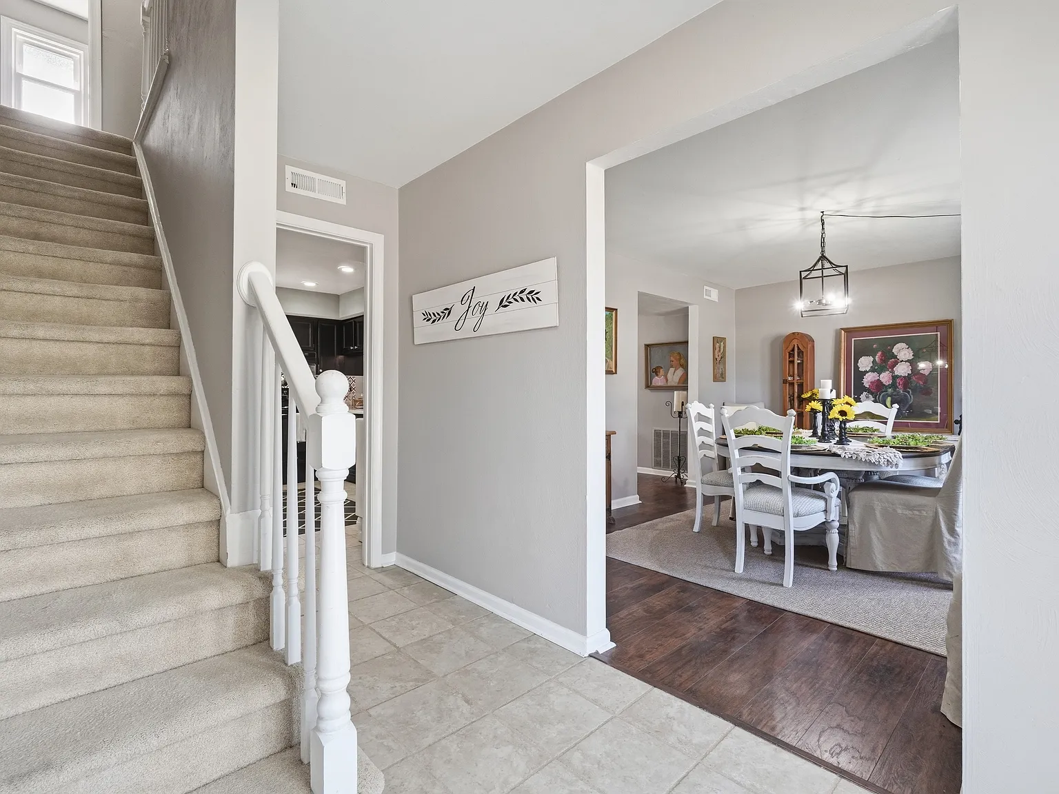 4 bed, 2.5 bath, 1961 sqft, $3,000 — Photo 3
