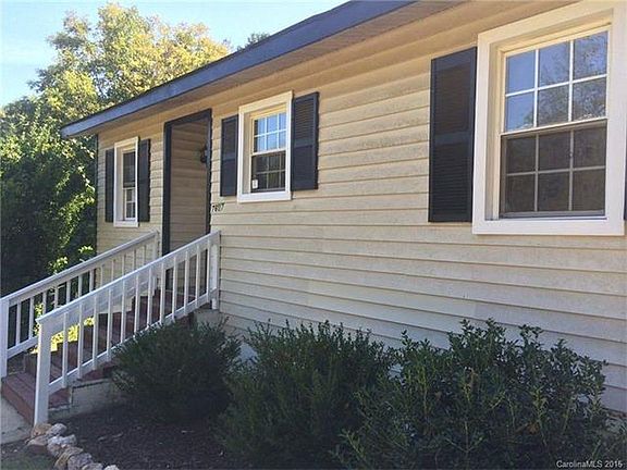 2nd image of 7607 Sunbonnet Ln