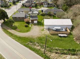 808 Spruce St E, Ilwaco, WA 98624