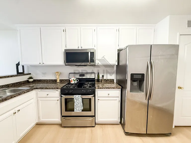7323 WINNETKA — Photo 4