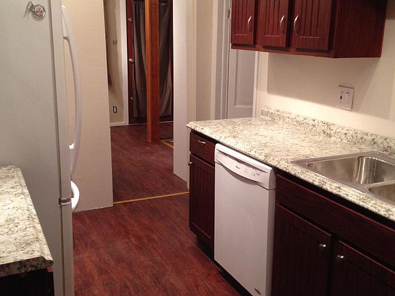 5th image of 145 W Archer Pl