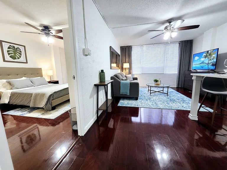 1800 Lavaca St #102 — Photo 4