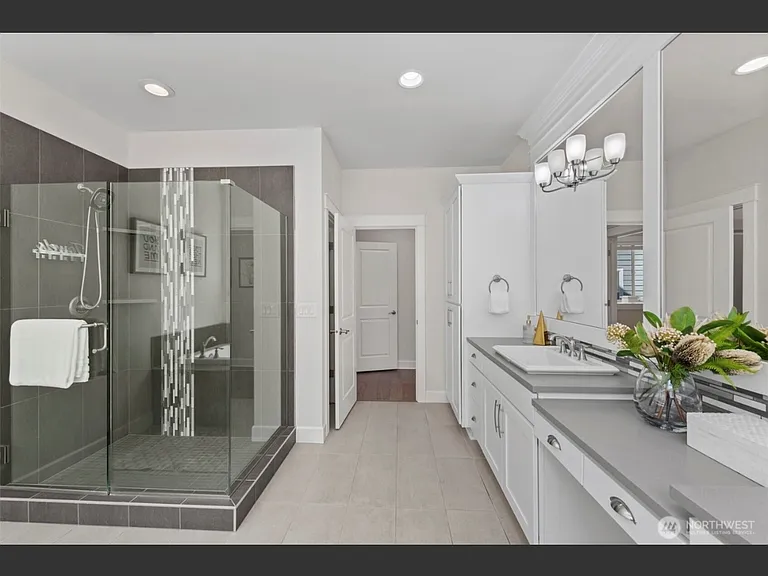 415 5th Ave NE — Photo 19