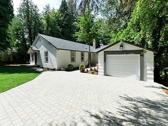 2nd image of 8529 29th Avenue NW