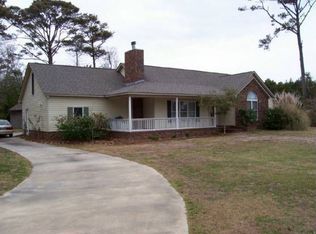 123 Merrill Dr, Newport, NC 28570