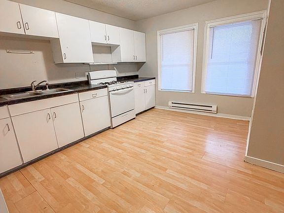 4th image of 801 Cass St #811