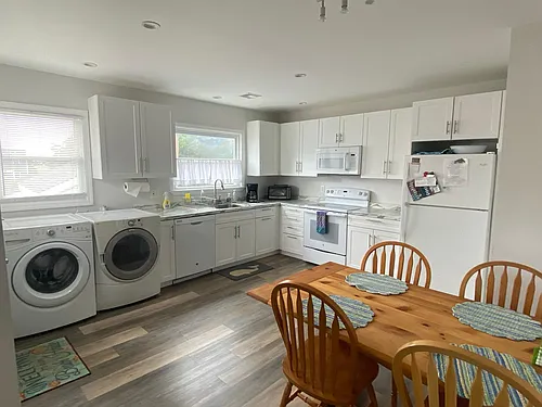 320 Dupont Ave Photo 1