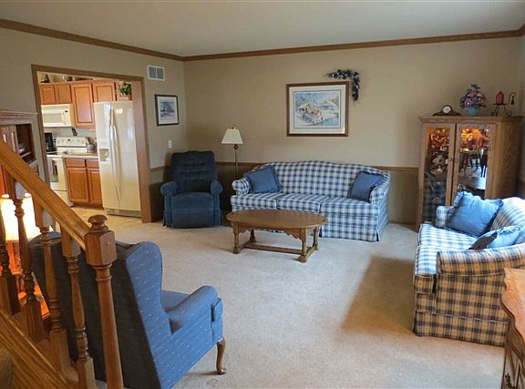 3rd image of 310 Brookstone Dr