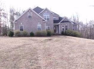 65 Primrose Ln, Pendergrass, GA 30567