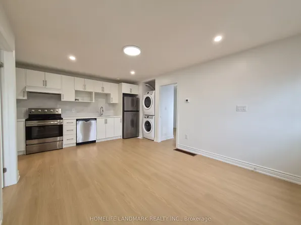 5 Rocking Horse St, Markham, ON L6B 1L6
