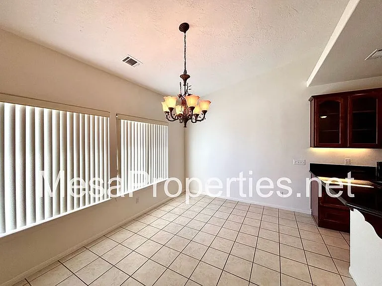 18195 Harbor Dr — Photo 8