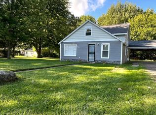 825 E Broad St, Chesaning, MI 48616