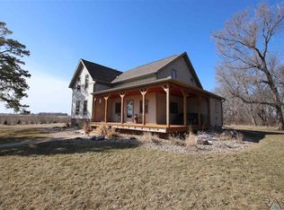 47924 290th St, Canton, SD 57013