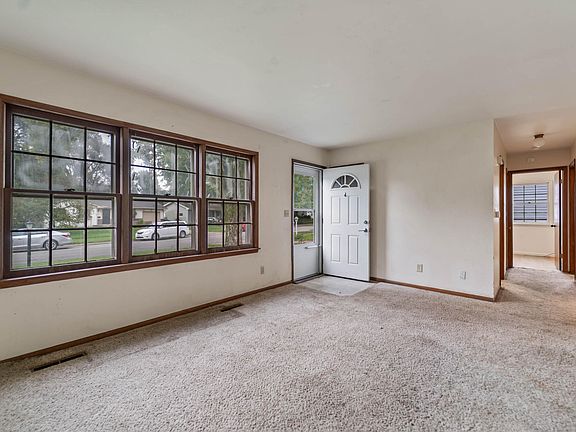 2nd image of 1323 Alabama Ln