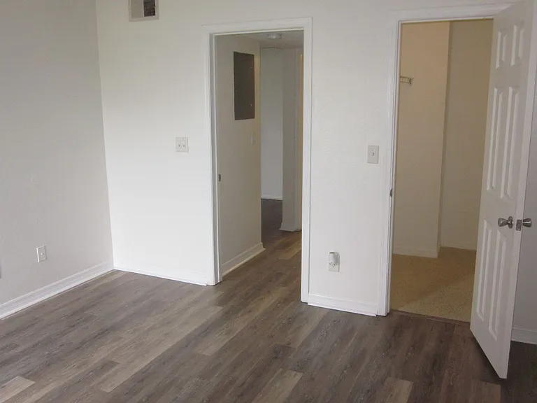 10200 Gandy Blvd N #514 — Photo 17