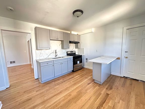 3rd image of 43 Wilcock St APT 3