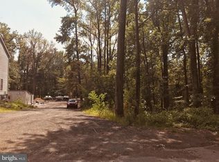 6815 1st St, Riverdale, MD 20737