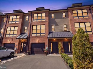 20 Sienna Pl, Feasterville, PA 19053