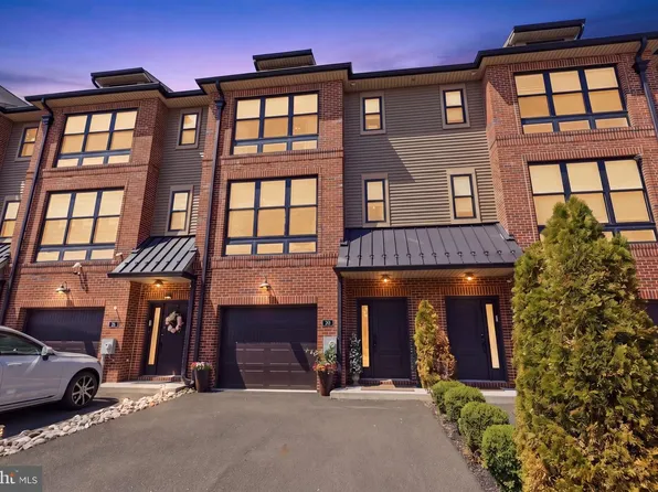 20 Sienna Pl, Feasterville, PA 19053