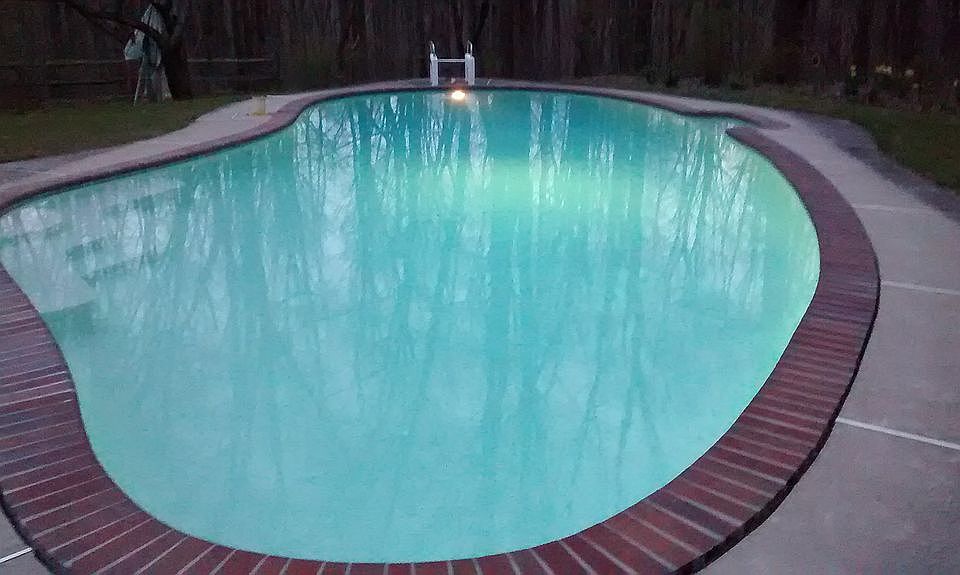 2nd image of 725 Dorlan Mill Rd