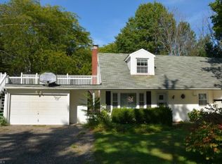 6995 Wakefield Rd, Hiram, OH 44234