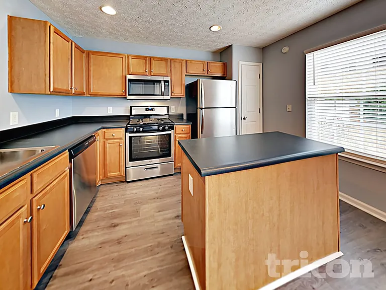 5330 Mountain Top Pl — Photo 4