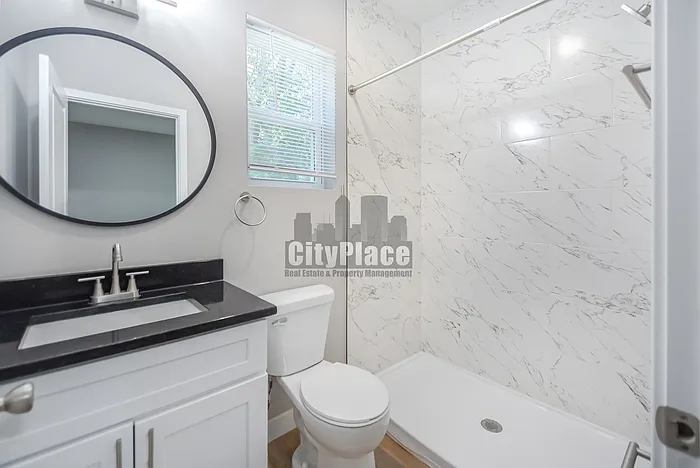 1722 Ingram St #A — Photo 14