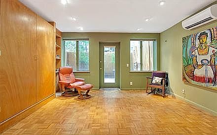 2nd image of 26 E 38th St APT 1R