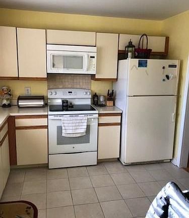 5th image of 2539 Bedford St APT 39D