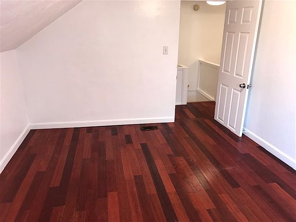 4th image of 70 School St #2B