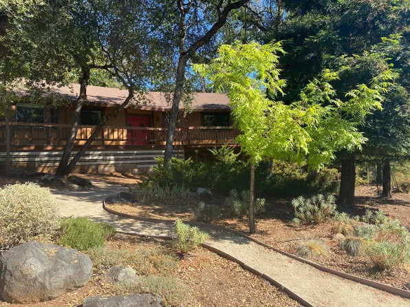 12001 Waxwing Ct, Penn Valley, CA 95946