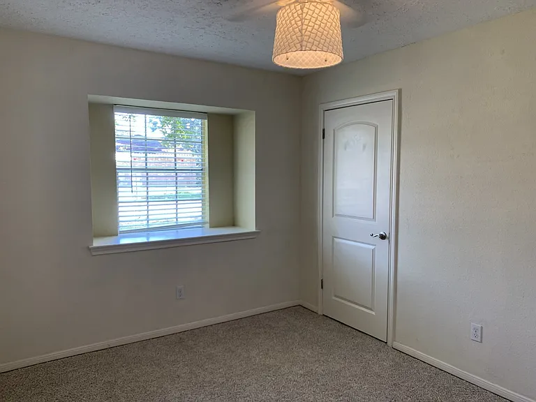 6318 Leaf Arbor Dr — Photo 18