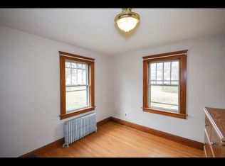 12 Norway Plains Rd, Rochester, NH 03868