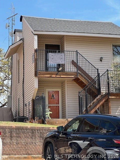 1st image of 131 Falconhead Dr Unit B