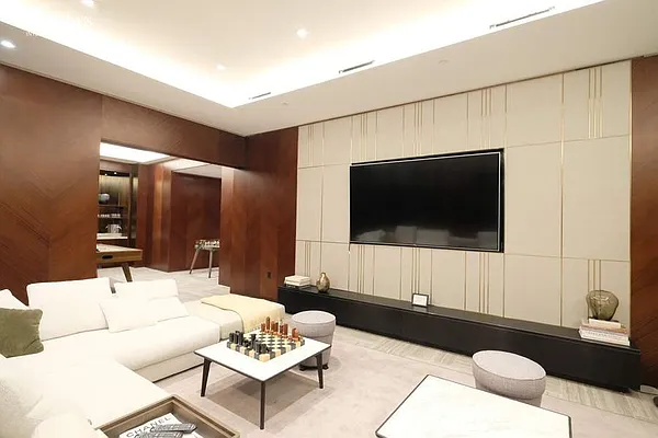 Rented by Sotheby's International Realty | media 35