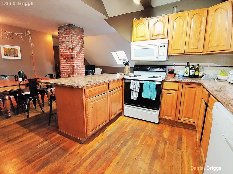 40 Brainerd Rd #3 — Photo 3