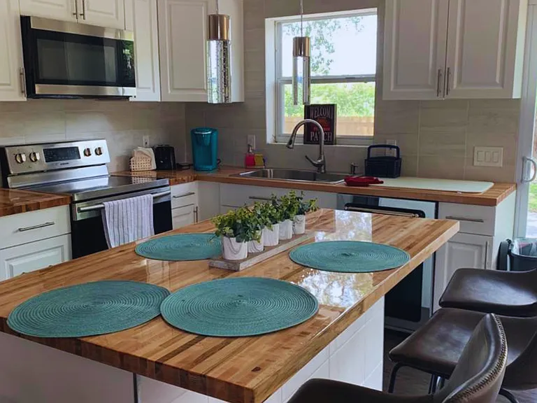 Modern Kitchen with Full-Size Fridge & Oven.
