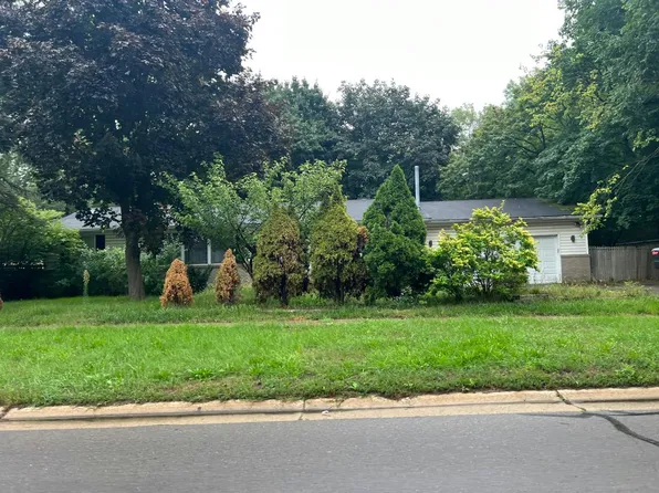 21610 Middlebelt Rd, Farmington Hills, MI 48336