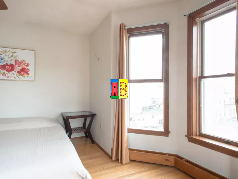 28 Orleans St #6A — Photo 3
