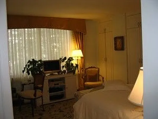 Sold by Douglas Elliman | media 16