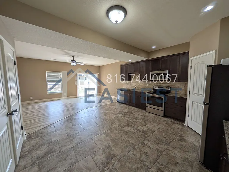 3837 NW 94th St — Photo 8