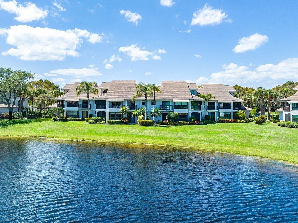 West Bay At Jonathans Landing Condominiums 16150 W Bay Dr Jupiter FL