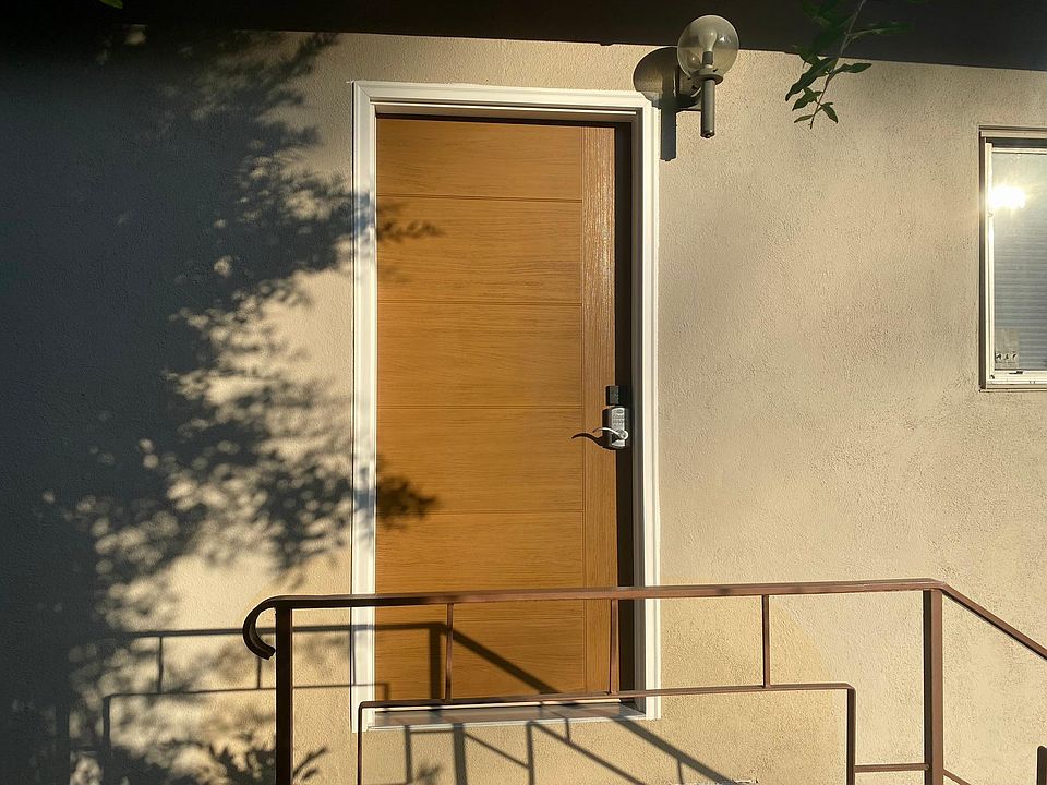 1st image of 1137 El Paso Dr