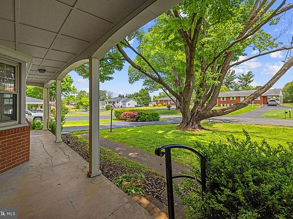 5th image of 312 Norfolk Dr