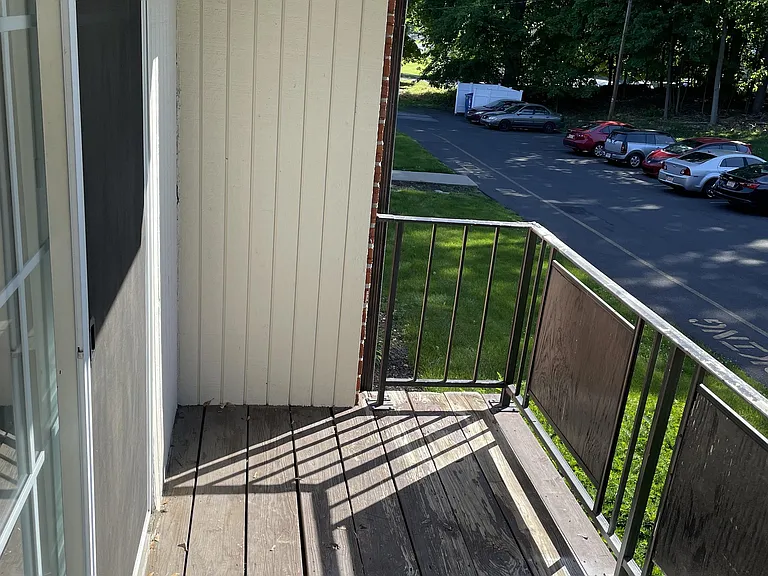 390 Minor St #8 — Photo 10